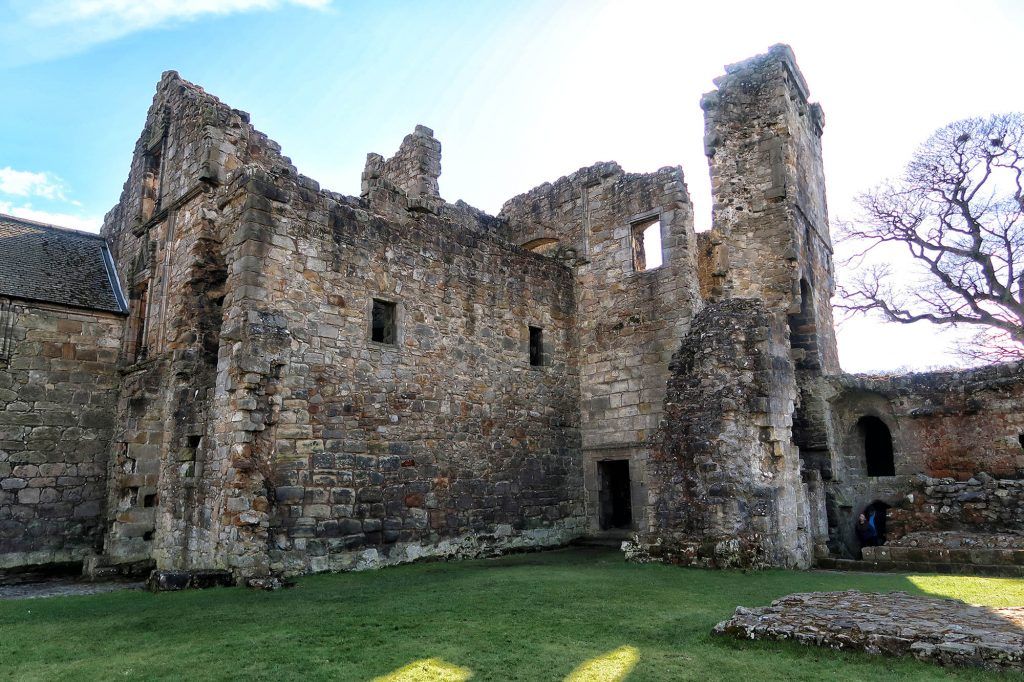 Ruta por Escocia en coche: Aberdour Castle