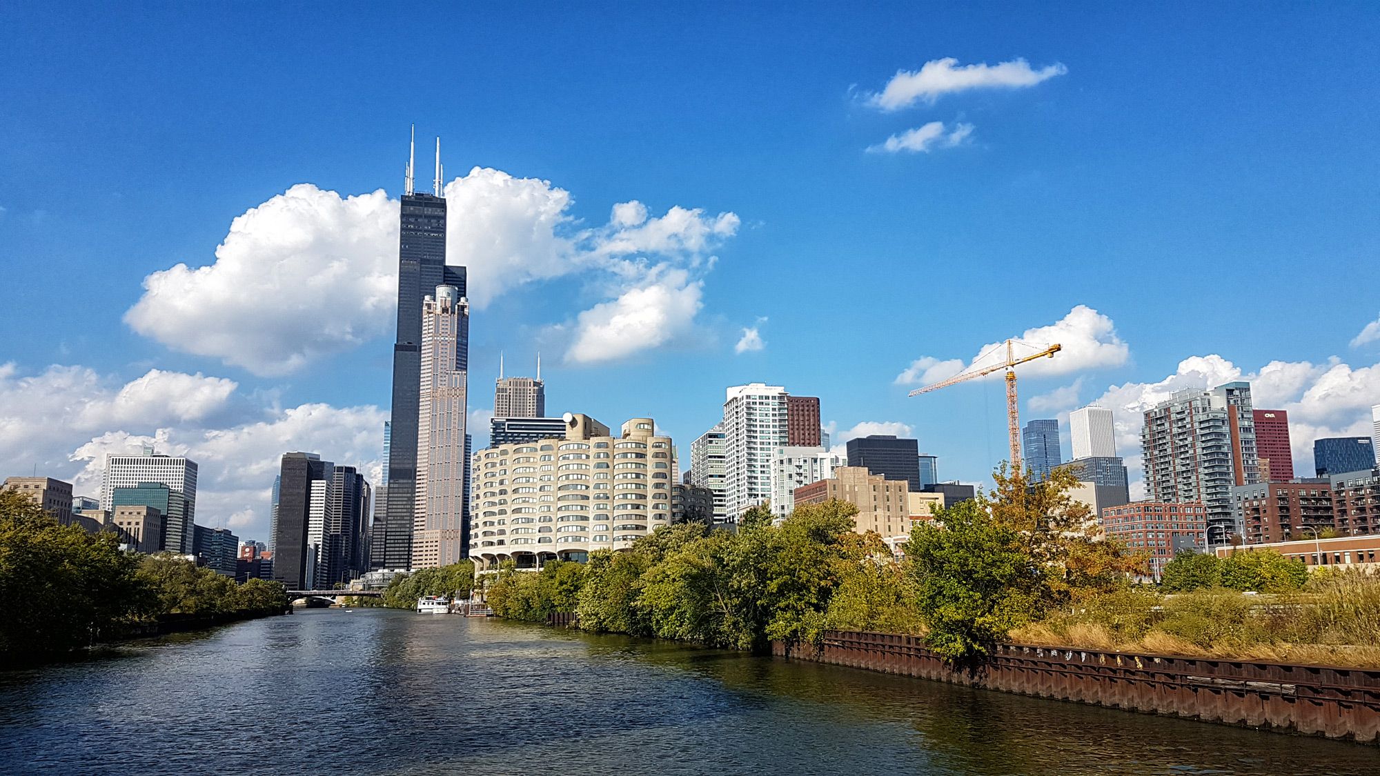 ▷ Mega guía Ruta 66: qué ver + itinerarios por días + mapa ruta 66 3 Willis Tower desde el río - Qué ver en Chicago - Cómo tener internet en Estados Unidos: ¿cuál es la mejor opción? - Guía Ruta 66