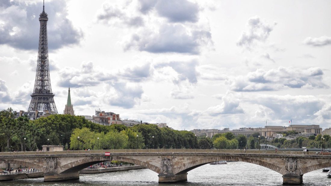 Los 6 MEJORES free tours por París gratis y en español