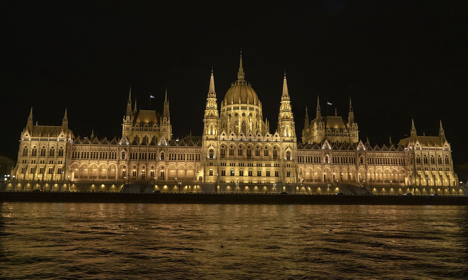 Qué ver en Budapest: Vistas desde el crucero - actividades y tours en Budapest - Free tours por Budapest