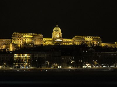 Crucero por el Danubio en Budapest: qué empresa elegir, precios e info útil