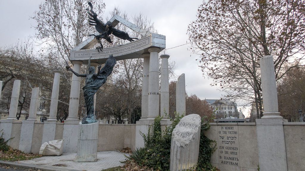 Qué ver en Budapest: Monumento a las víctimas de la Ocupación Alemana