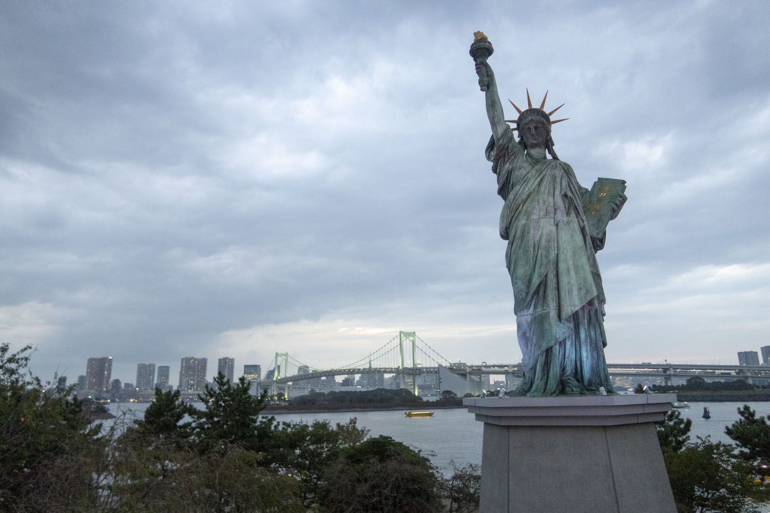 Qué ver y hacer en Odaiba: Estatua de la Libertad - imprescindibles en Tokio