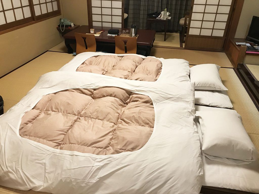 Dormir en un ryokan: el futón - cuánto cuesta un viaje a Japón - curiosidades de Japón