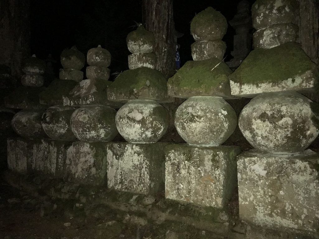 Qué ver en Koyasan: Cementerio Oku-no-in