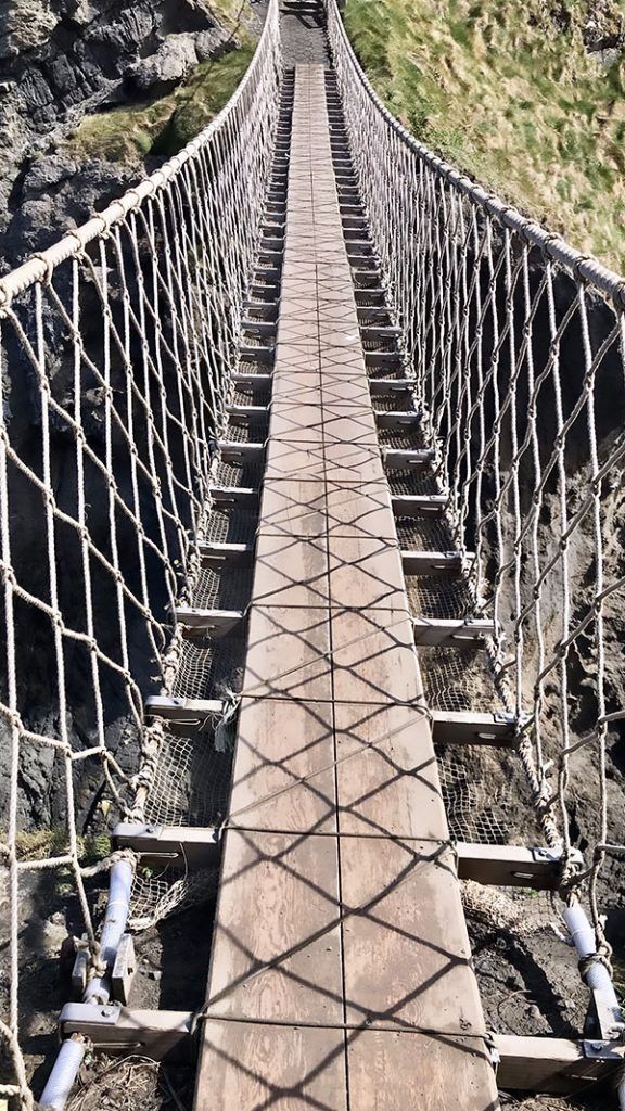 Cruzar el puente Carrick-a-Rede