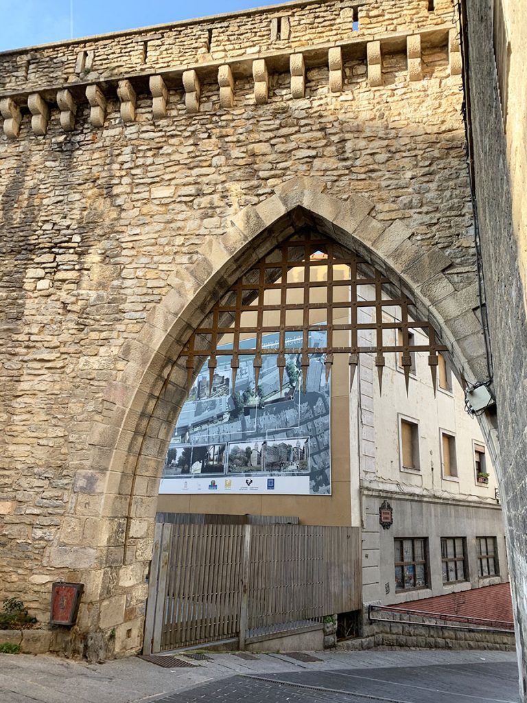 Qué ver en Vitoria: la muralla - ¿Cuáles son los mejores free tours por Vitoria?