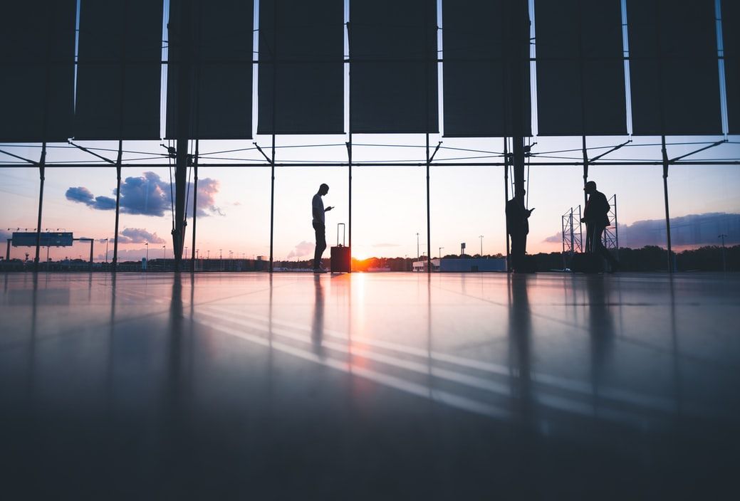 ¿Qué pasa si pierdes un vuelo de conexión? Conoce tus derechos y reclama