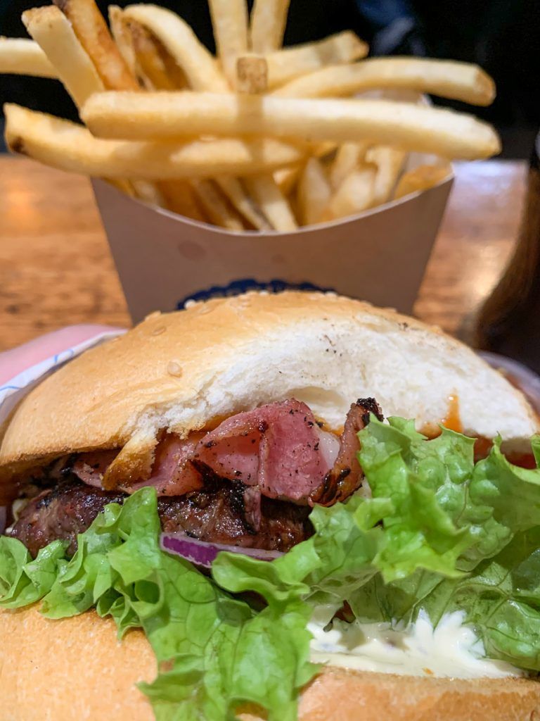 Qué hacer en Queenstown: comer una hamburguesa en Fergburger