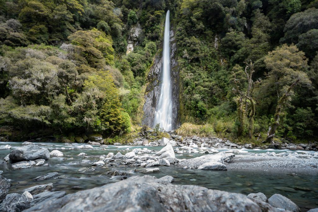 Etapa 7 por NZ desde Haast a Wanaka: Thunder Creek Falls