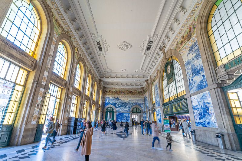 Qué ver en Oporto: estación de Sao Bento - Imprescindibles en Oporto