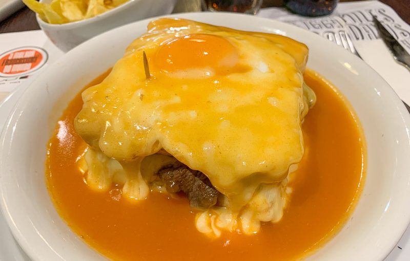 Dónde comer en Oporto: francesinha - qué hacer en Oporto