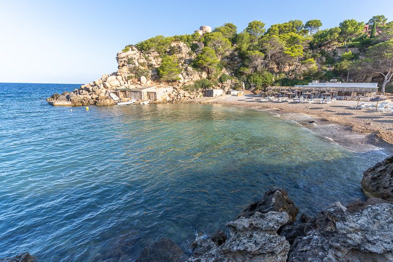 Qué ver en Ibiza: Cala Carbó