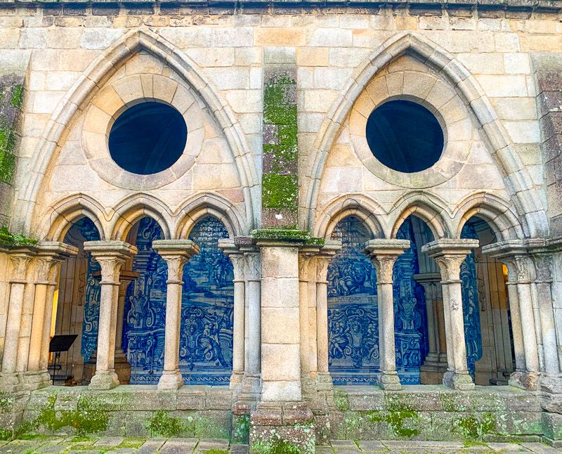 Visitar la catedral de Oporto: el claustro