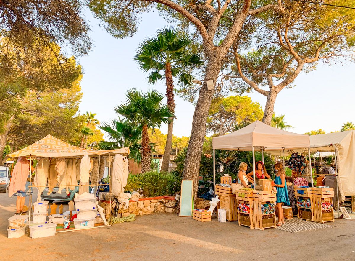 Mercadillos en Ibiza: ubicación, horarios e imprescindibles