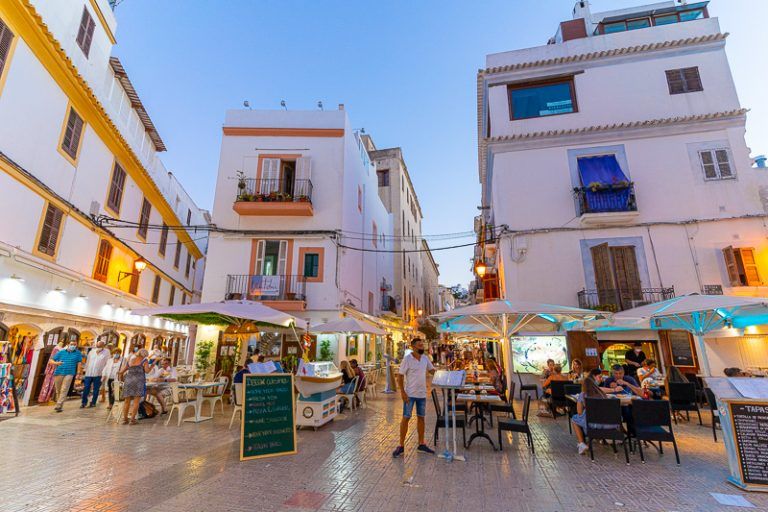 Qué ver en ciudad (Eivissa) en un día [ITINERARIO + MAPA]