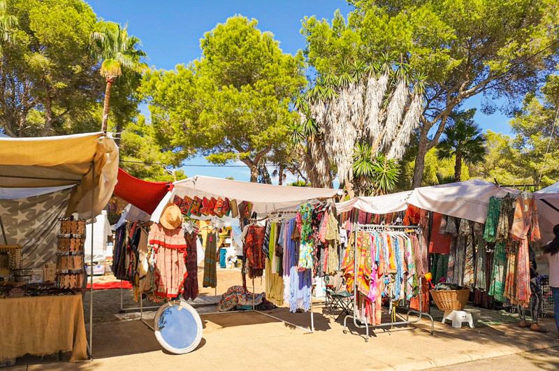Mercadillos en Ibiza: Punta Arabí