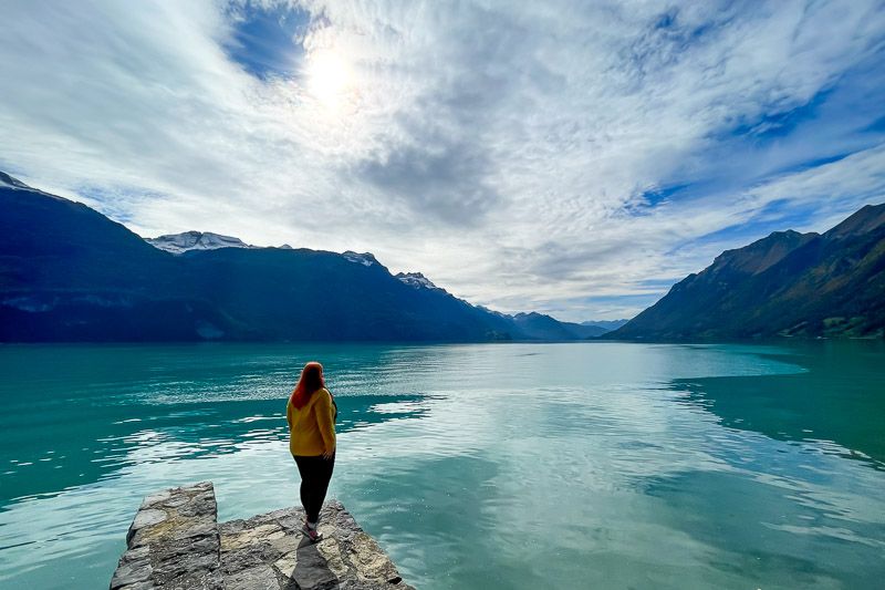 Ruta por Suiza en coche: lago Brienz - MONDO o IATI: ¿Qué seguro de viaje es mejor?