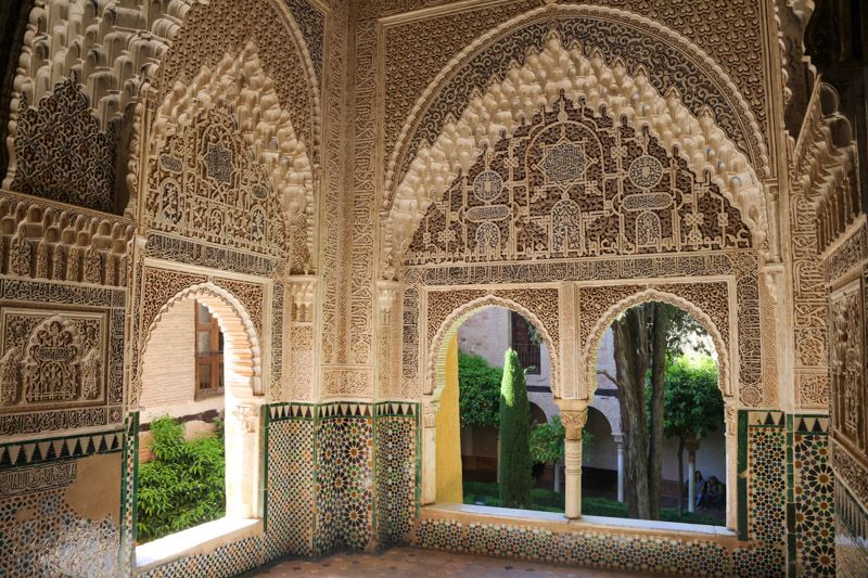 Visitar la Alhambra de Granada: ¿visita guiada o por libre? - Los 10 mejores free tours por Granada gratis y en español