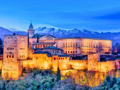 ▷Visitar la Alhambra de Granada: ¿visita guiada o por libre?