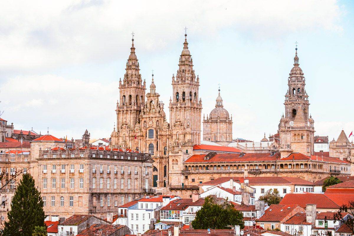 Los 6 MEJORES free tours por Santiago de Compostela gratis y en español