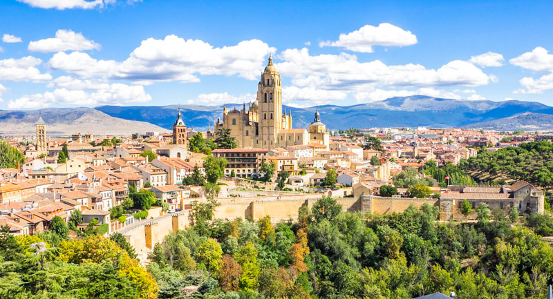 Estos son los MEJORES free tours por Segovia