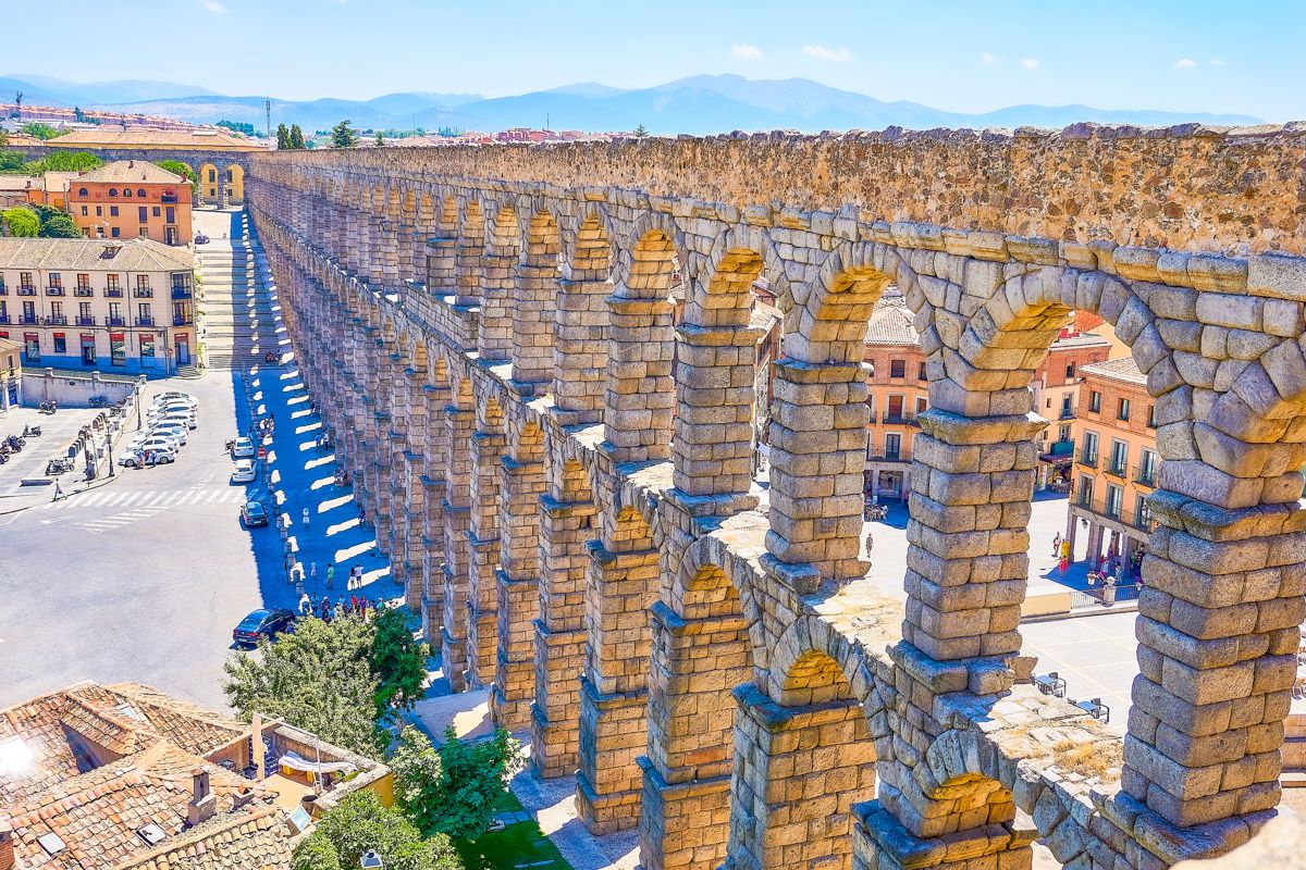 Los 3 MEJORES free tours por Segovia gratis y en español