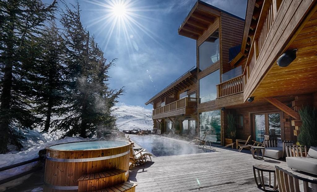 ▷10 hoteles con ENCANTO en Granada para desconectar