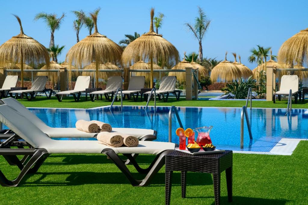 Los 15 mejores hoteles 5 estrellas de España: Cabogata Beach Hotel