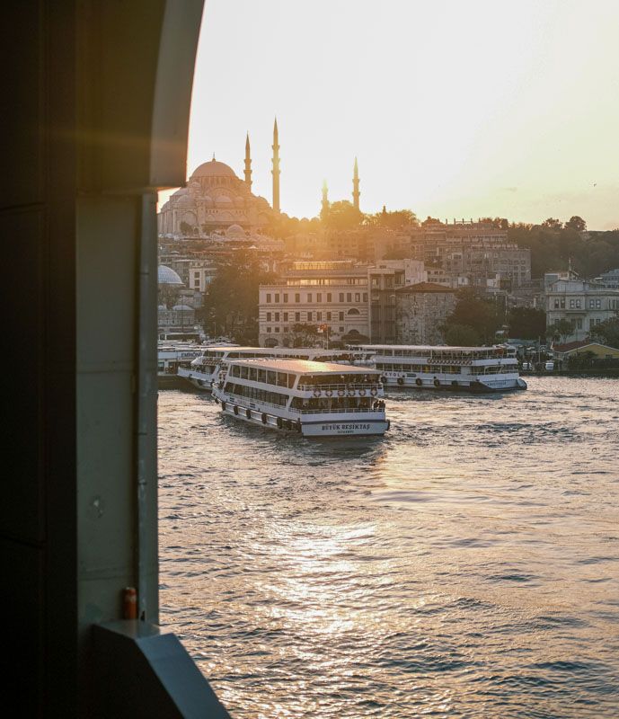 Crucero por el Bósforo en Estambul: qué empresa elegir, precios e info útil