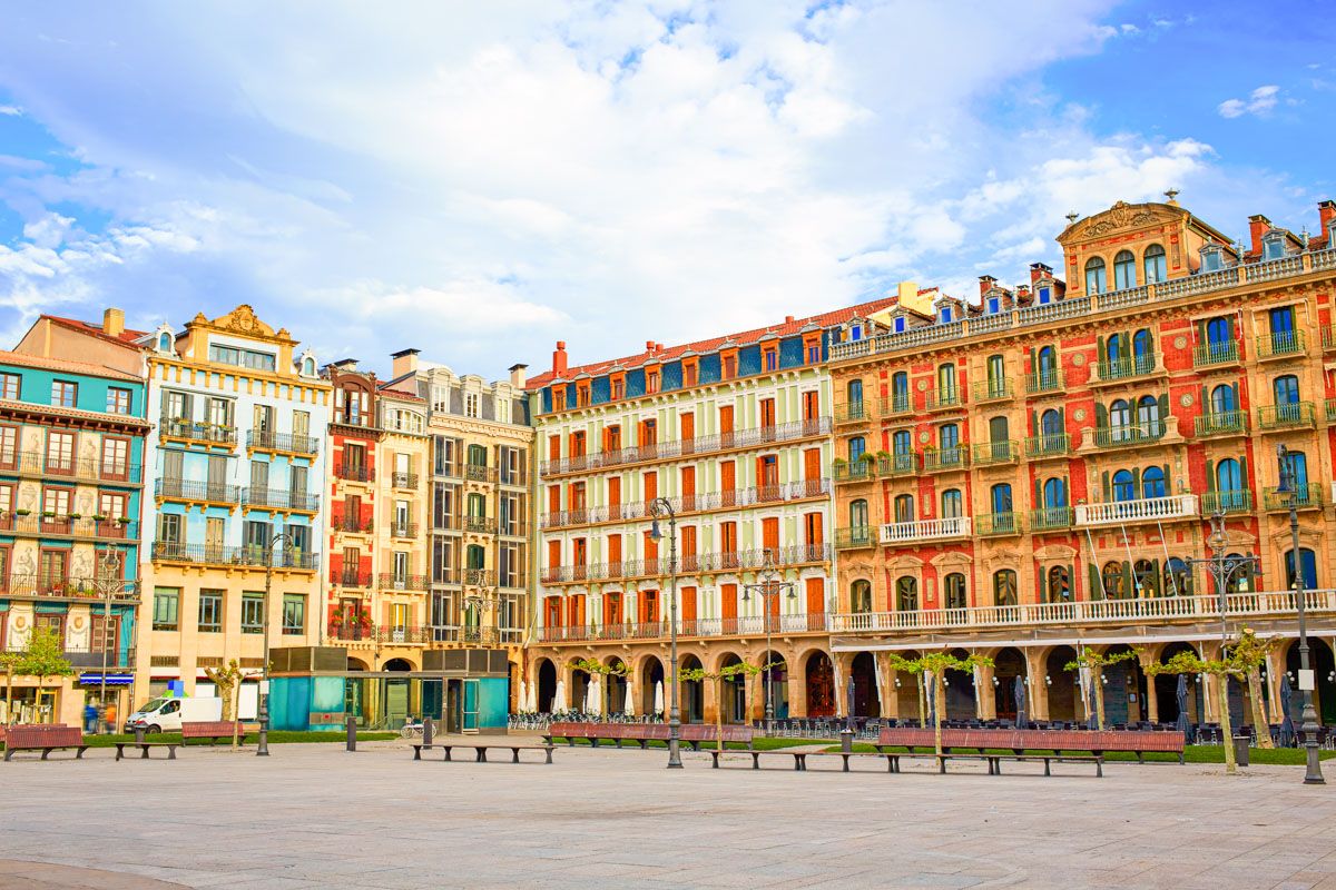Los 3 MEJORES free tours por Pamplona gratis y en español