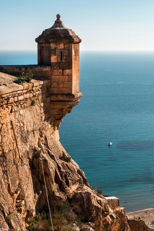 Mejores free tours por Alicante: Castillo de Santa Bárbara