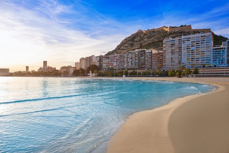 Qué ver en Alicante: Playa del Postiguet