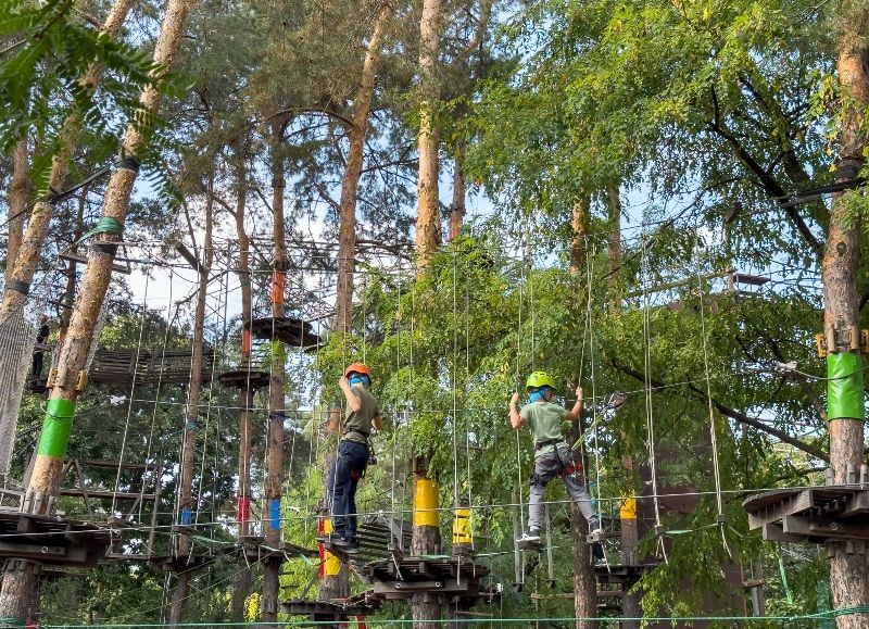 Qué ver en la provincia de Cáceres con niños: Parque Multiaventuras del Jerte