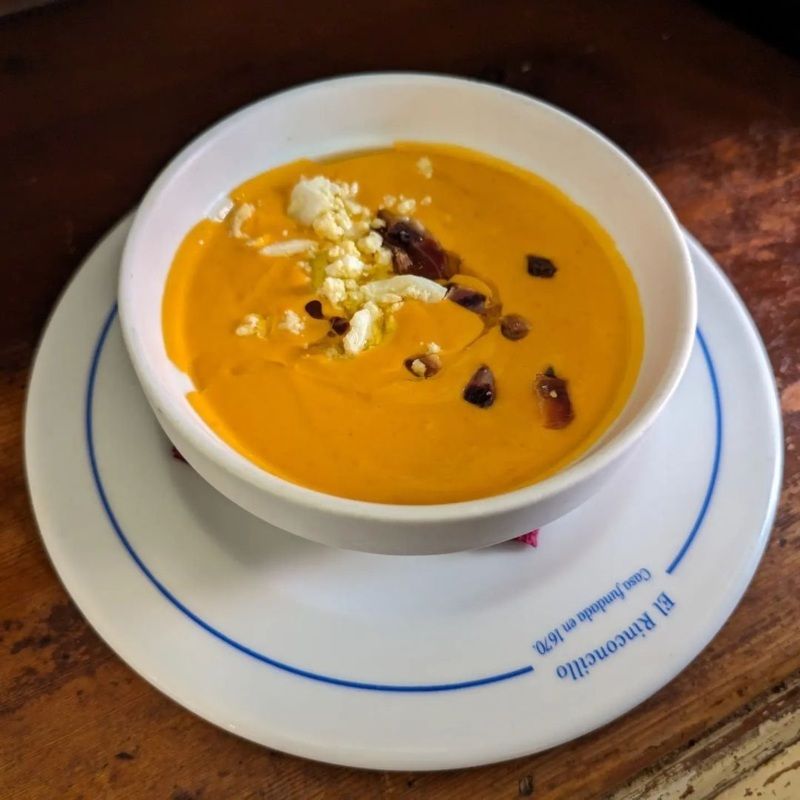 Dónde comer en Sevilla: salmorejo en El Rinconcillo