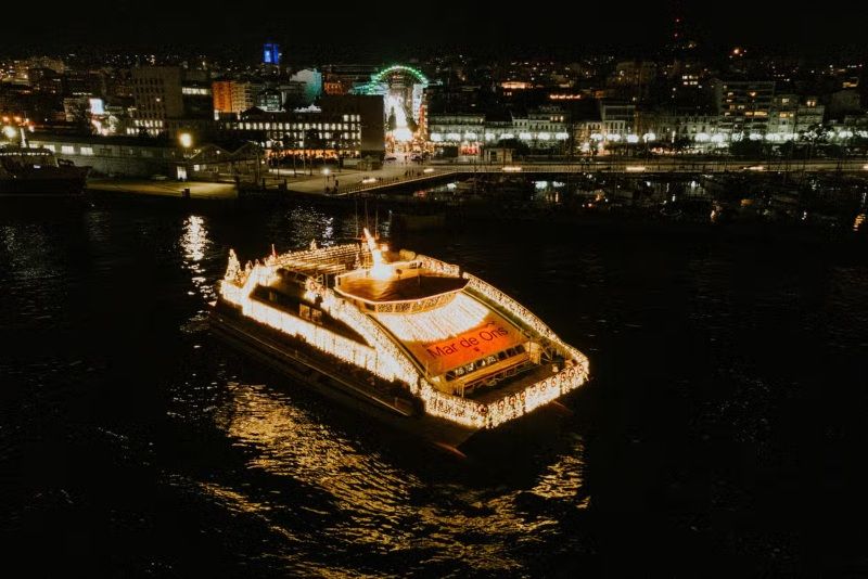 Qué hacer en Vigo en Navidad: barco navideño