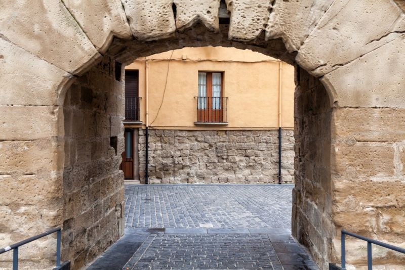 Mejores free tours por Logroño: Arco en las Murallas medievales