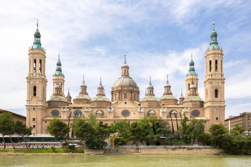 Qué ver en España: Basílica del Pilar de Zaragoza