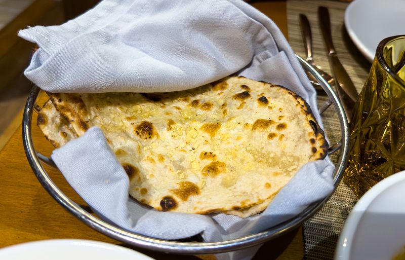 Hotel OZEN Life Maadhoo: Traditions Indoceylon