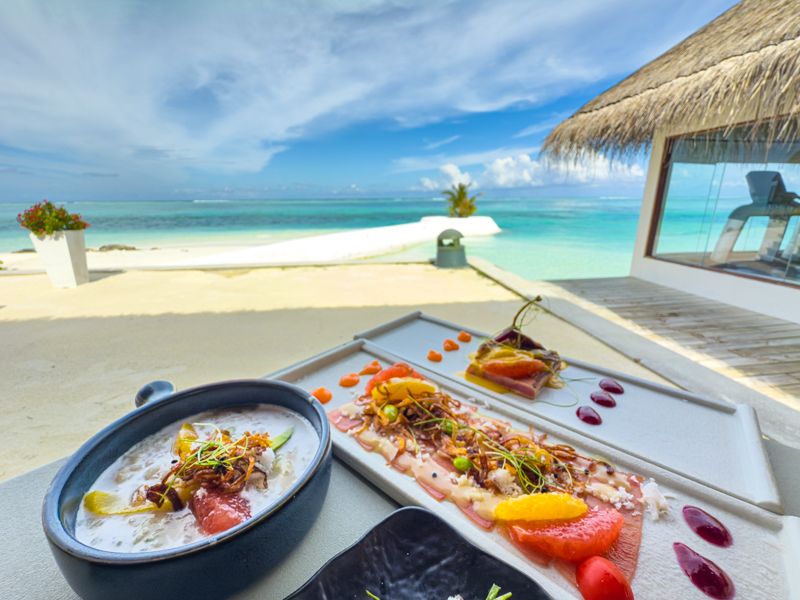 Hotel OZEN Life Maadhoo en Maldivas: la comida es uno de los motivos por los que elegimos el hotel