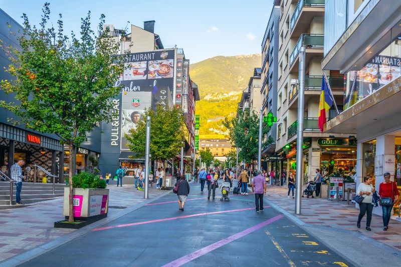 ¿Cómo tener internet en Andorra? Mejor opción