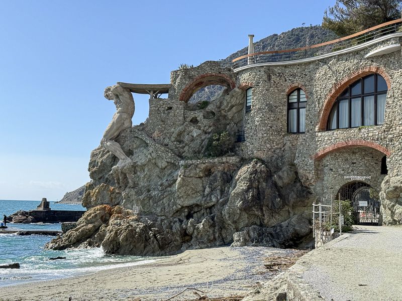 Ruta por Cinque Terre: Estatua del Gigante