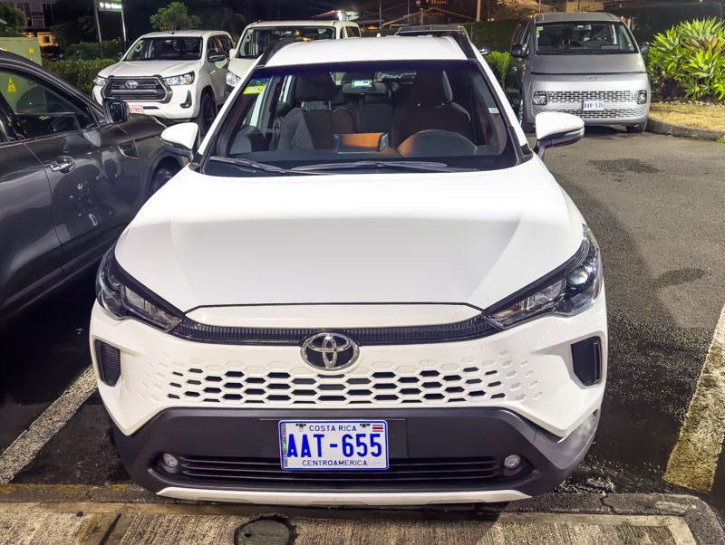 Viaje a Costa Rica por libre: Primer contacto con nuestro coche