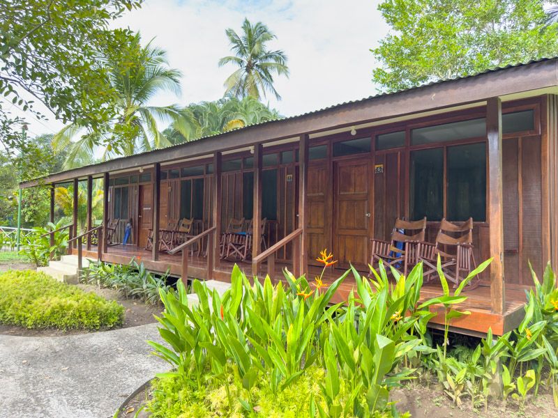Viaje a Costa Rica por libre: Habitaciones del Hotel Laguna Lodge