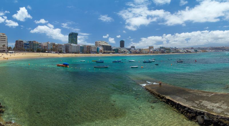 Playa de Las Canteras, el paraíso urbano que ver en Gran Canaria