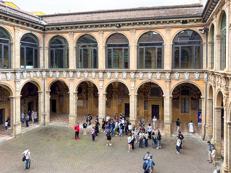 Qué ver en Bolonia en un día: Archiginnasio antigua universidad