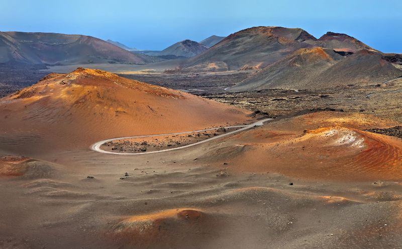 Parque Nacional de Timanfaya y Montañas del Fuego, el mayor imprescindible natural que ver en Lanzarote