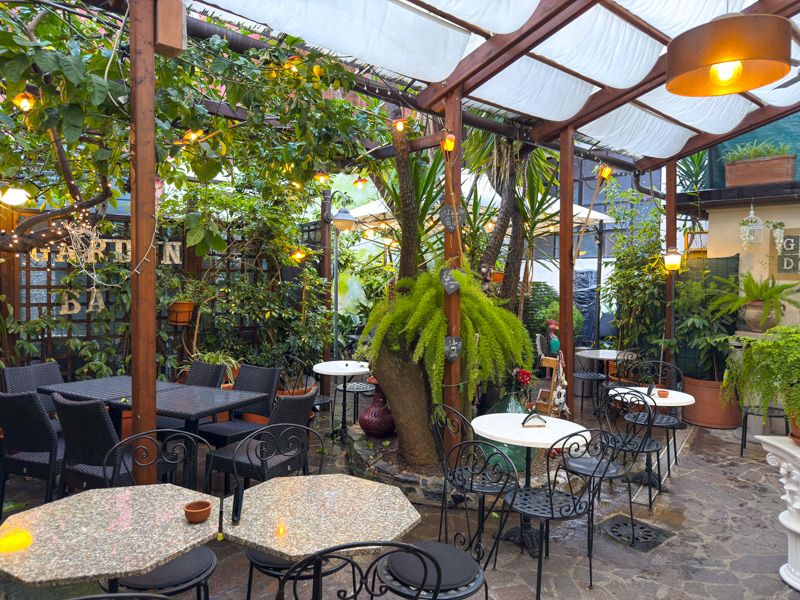 Dónde beber y comer en La Spezia: Garden Bar