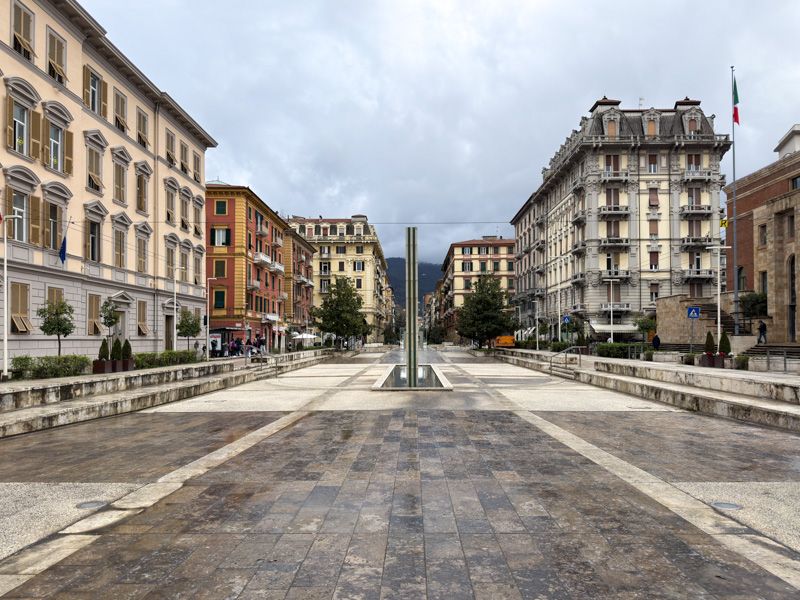 Qué ver en La Spezia: Piazza Giuseppe Verdi
