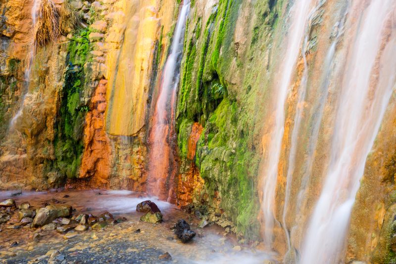 La Caldera de Taburiente y su cascada de colores: imprescindibles que ver en La Palma